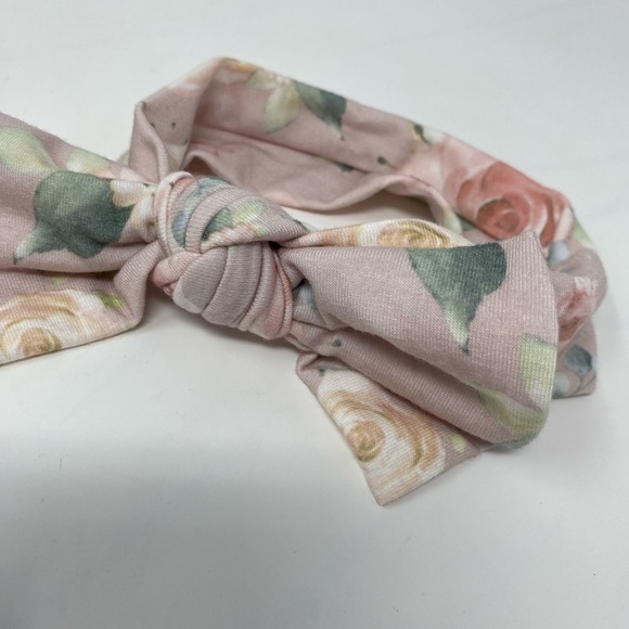 Bundle of Baby Girl Headbands & Shoes - Picture 4 of 8